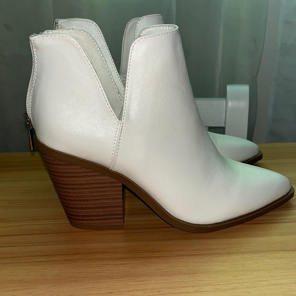 New women’s white booties